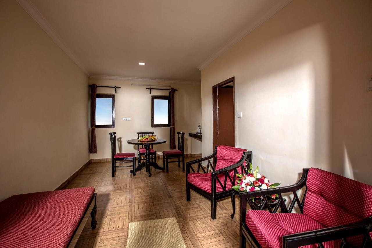 Hotel Lakeview Utakamand Zewnętrze zdjęcie