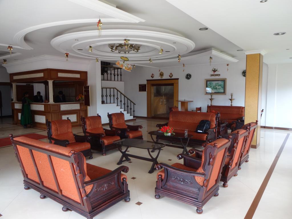 Hotel Lakeview Utakamand Zewnętrze zdjęcie